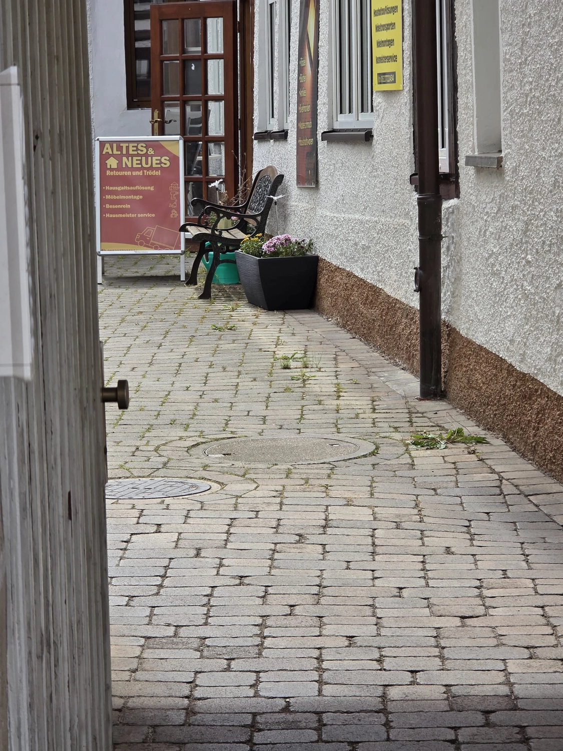 Altes und Neues - Verkauf von Retouren, Trödel, Haushaltswaren - Haushaltswaren